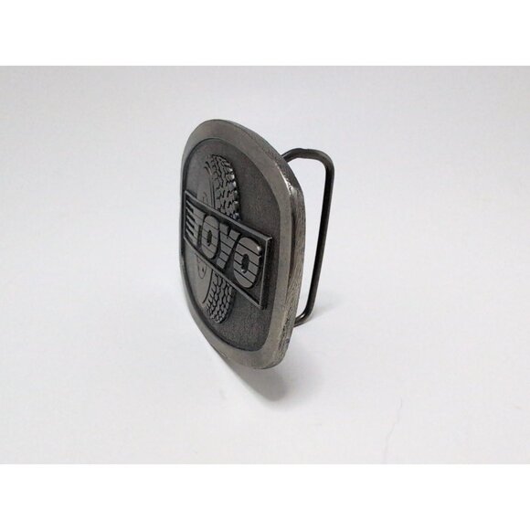 Vintage Toyo Tires Belt Buckle Made in Canada - Picture 3 of 12